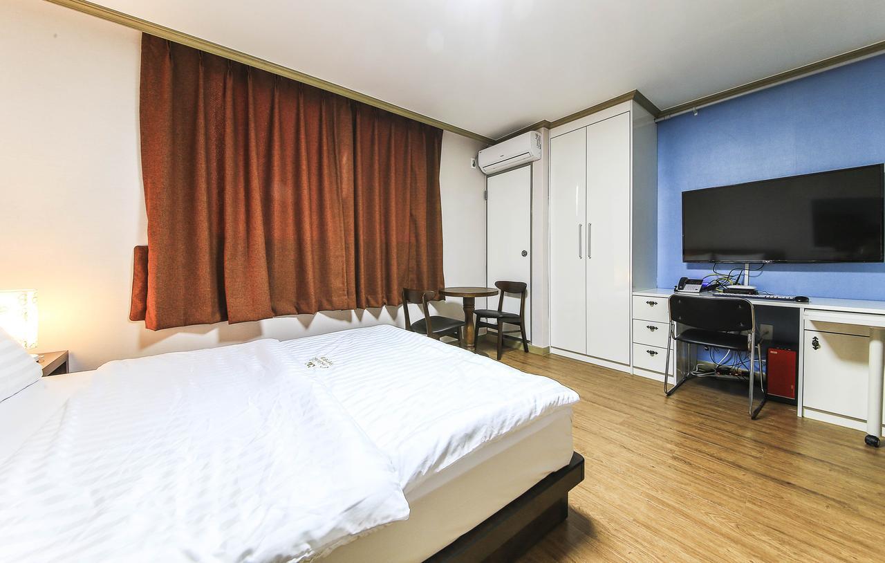 Crystal Residence Hotel Daejeon Bagian luar foto