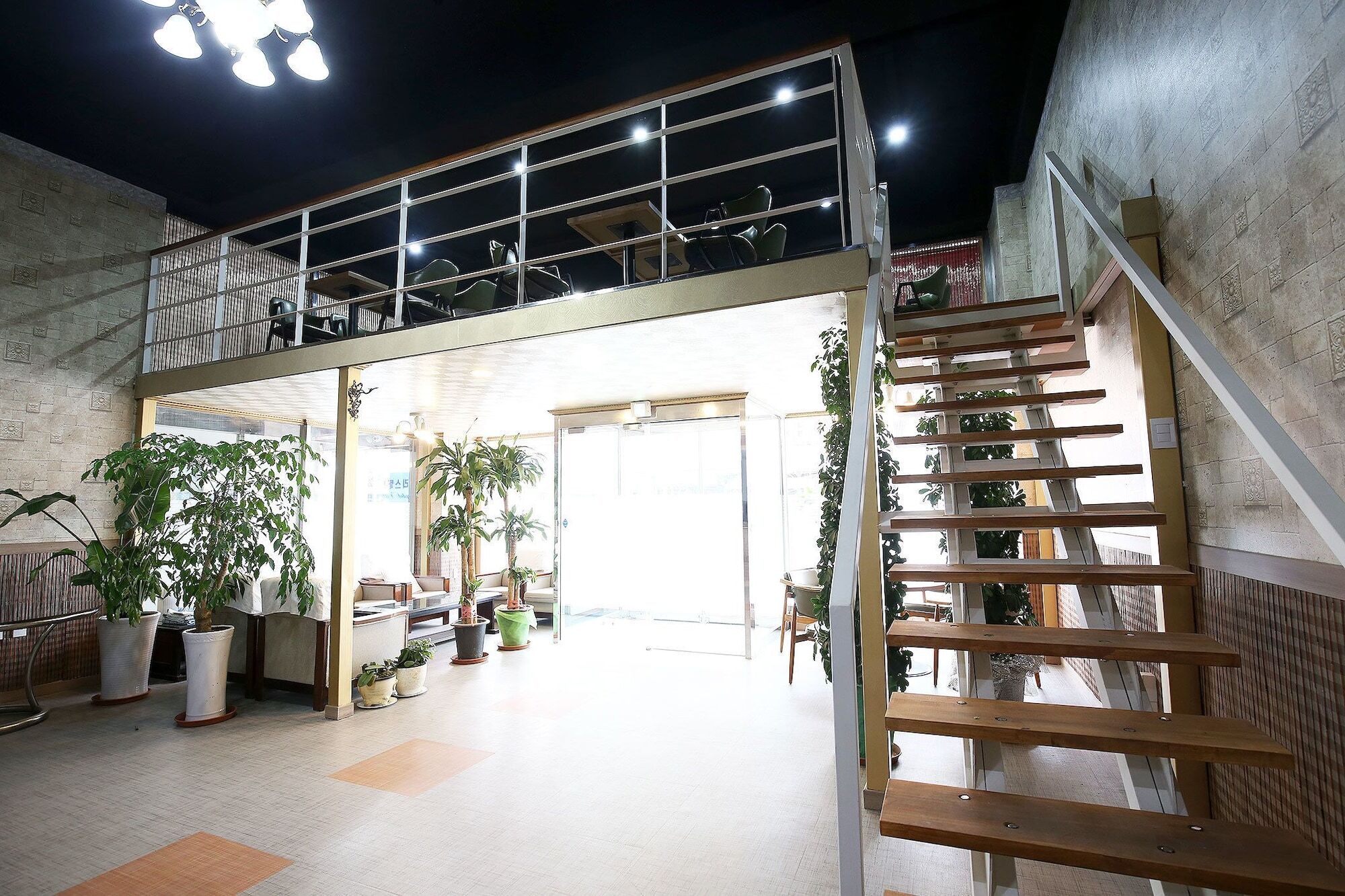 Crystal Residence Hotel Daejeon Bagian luar foto